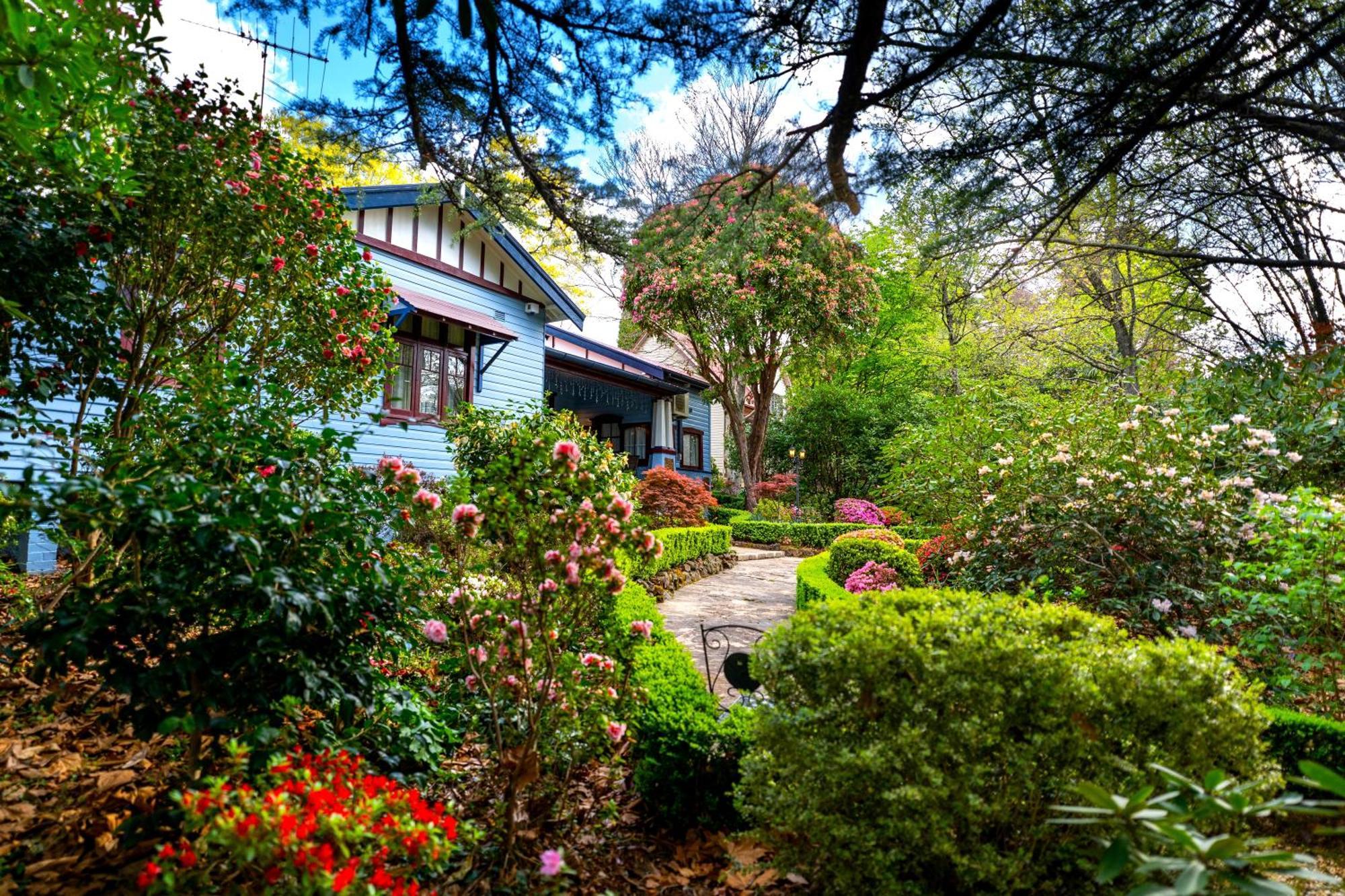 Kubba Roonga Guesthouse - Boutique Luxury Spa Retreat & Gardens - Blue Mountains แบล็คฮีธ ภายนอก รูปภาพ