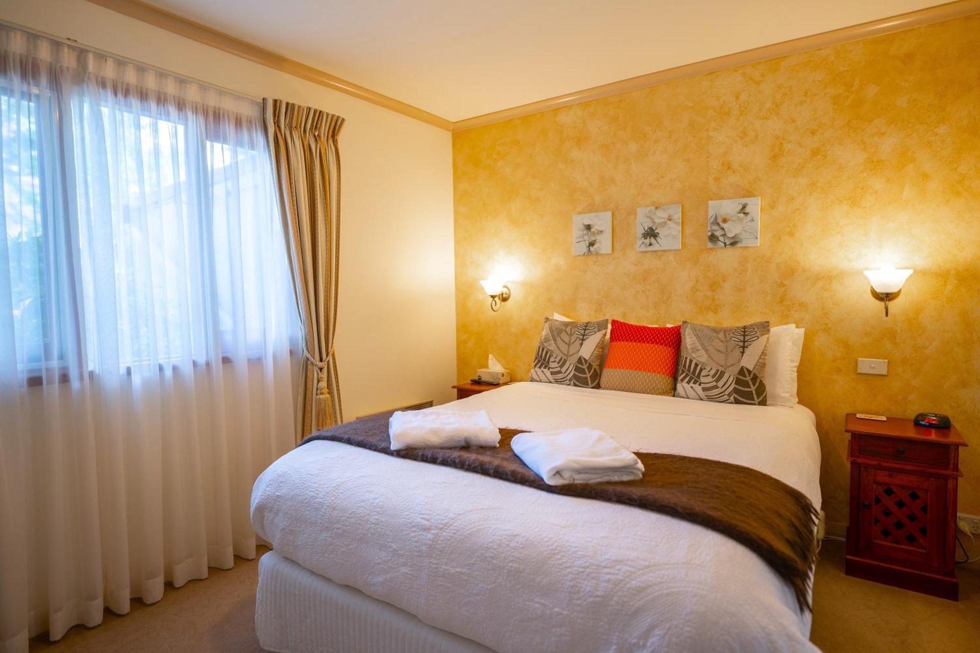 Kubba Roonga Guesthouse - Boutique Luxury Spa Retreat & Gardens - Blue Mountains แบล็คฮีธ ภายนอก รูปภาพ