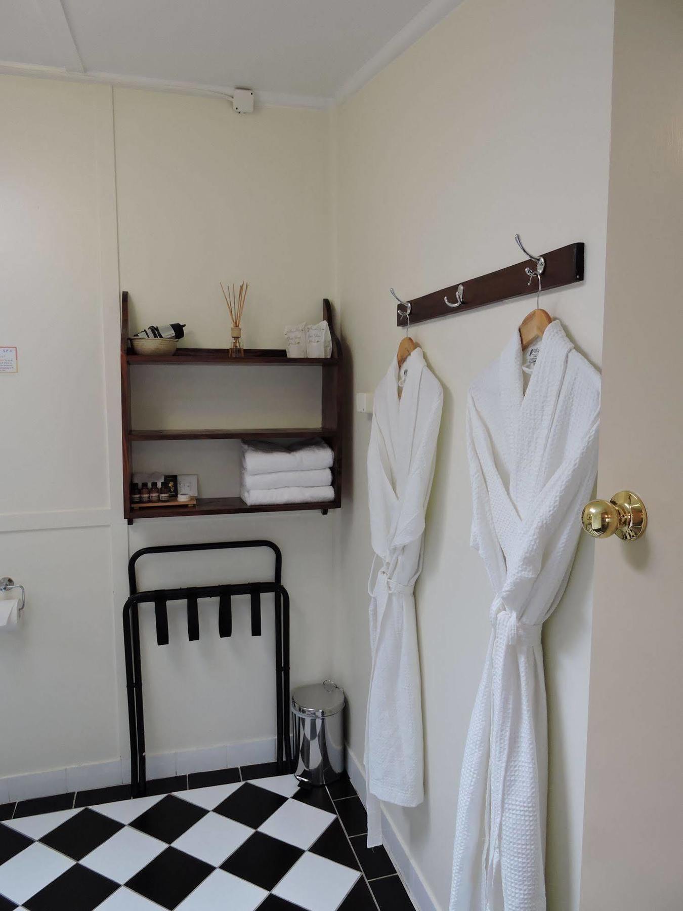 Kubba Roonga Guesthouse - Boutique Luxury Spa Retreat & Gardens - Blue Mountains แบล็คฮีธ ภายนอก รูปภาพ