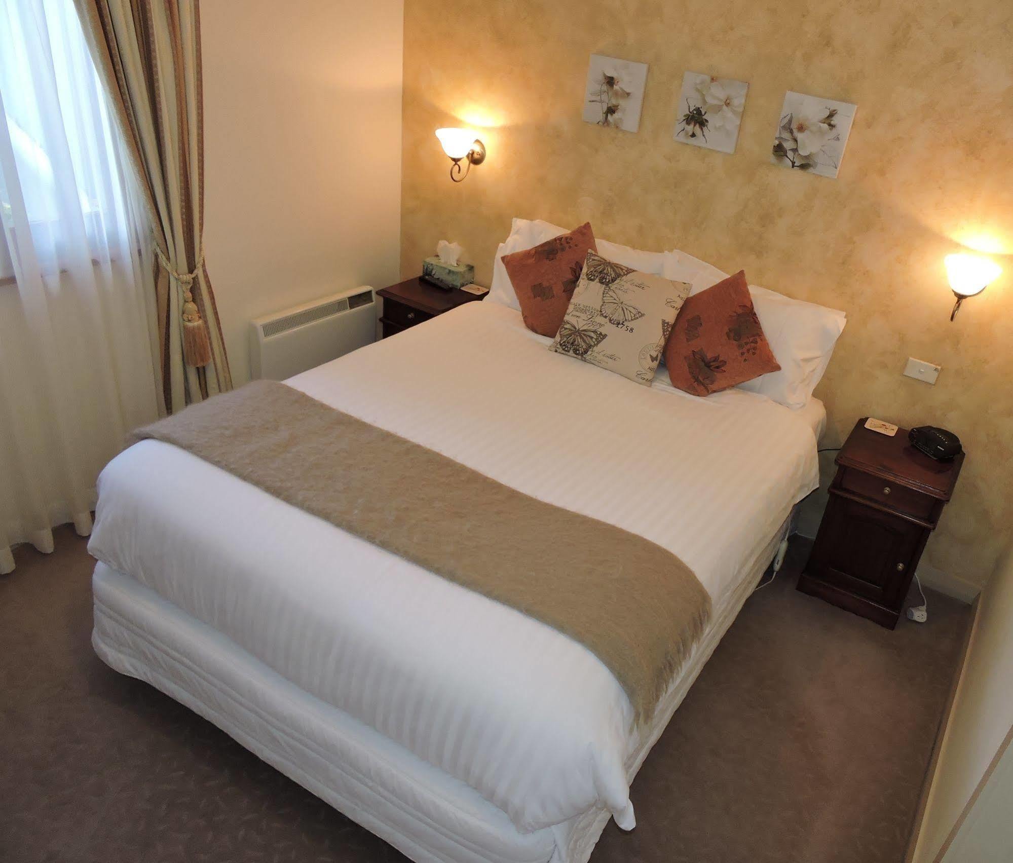Kubba Roonga Guesthouse - Boutique Luxury Spa Retreat & Gardens - Blue Mountains แบล็คฮีธ ภายนอก รูปภาพ
